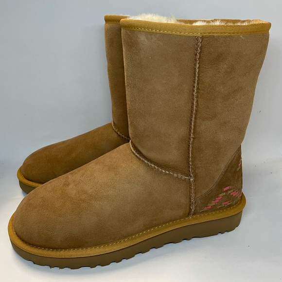 Shearling Ugg Classic Short Weave Treadlite By UGG Classic Short Rustic Weave Boots